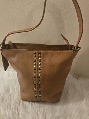Vilenca Holland Genuine Leather Tan Shoulder Bag with Stud Detail